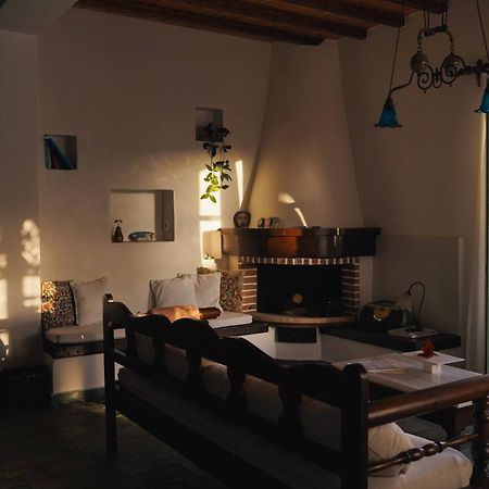 Romano garden house - land tales Agios Romanos Exterior foto