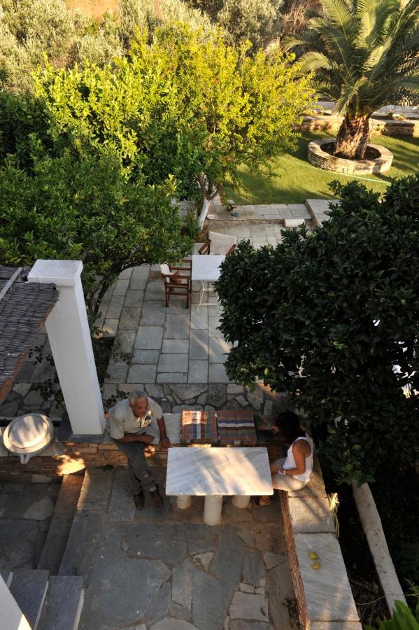 Romano garden house - land tales Agios Romanos Exterior foto