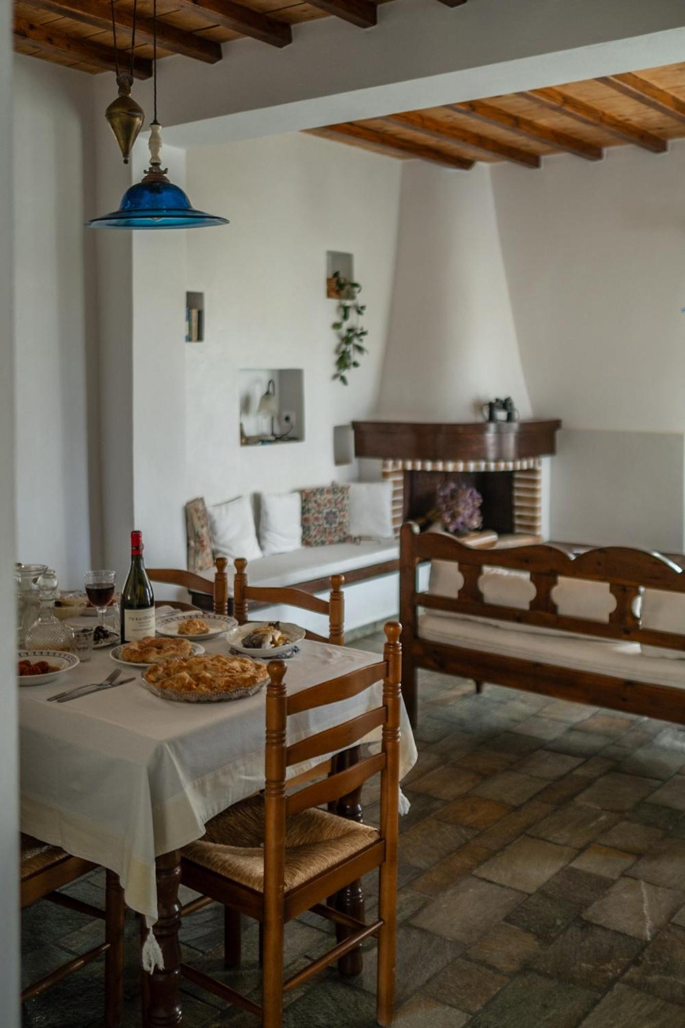 Romano garden house - land tales Agios Romanos Exterior foto