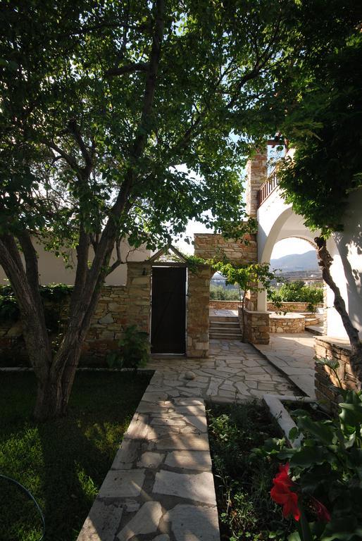 Romano garden house - land tales Agios Romanos Habitación foto